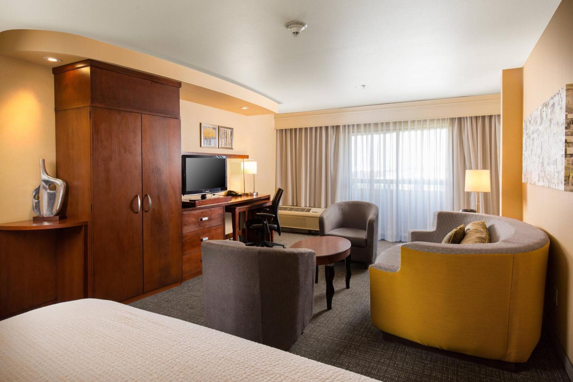 Courtyard By Marriott Ontario Rancho Cucamonga Hotel Eksteriør billede